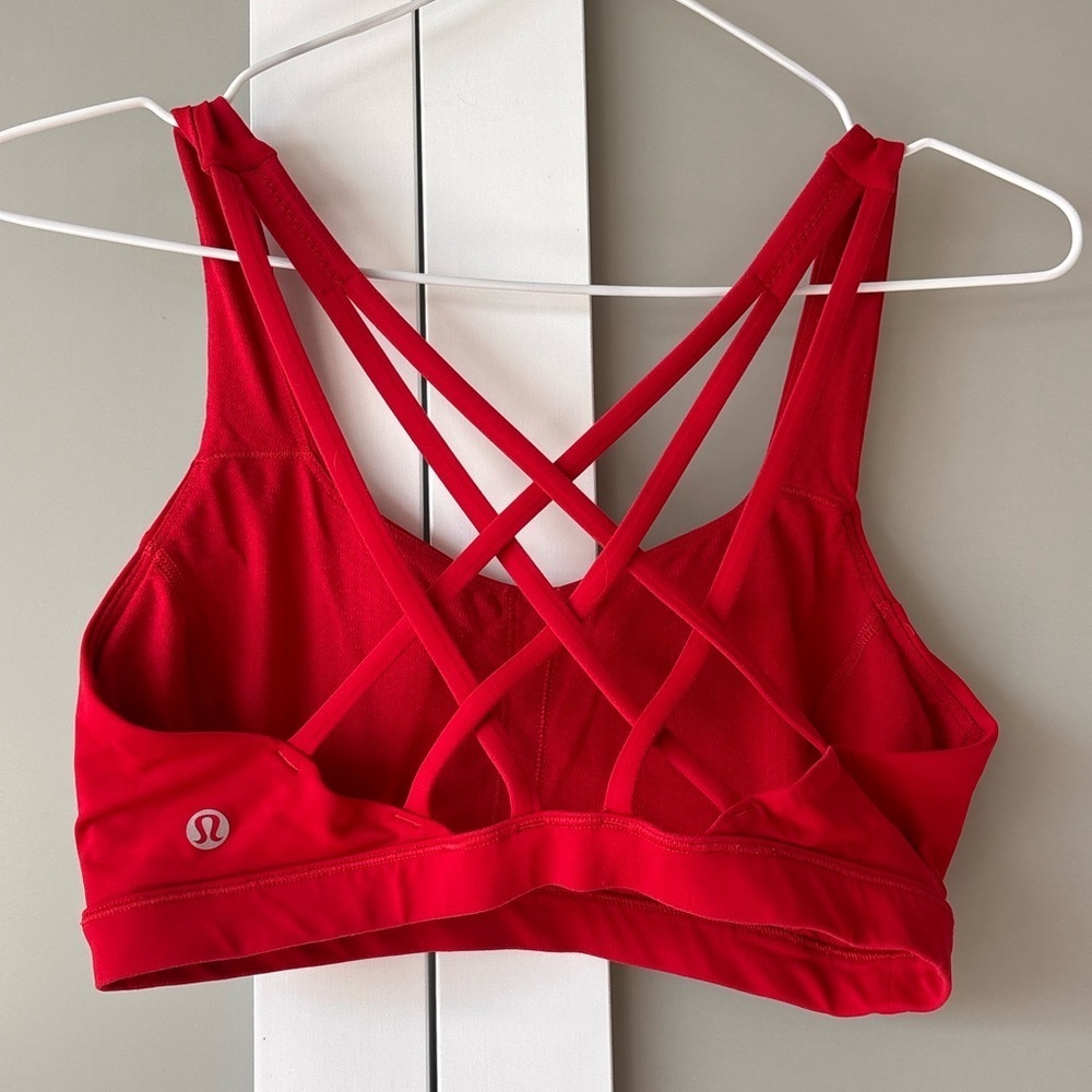Lululemon Women's Sports Bra - Picture 2 of 3
